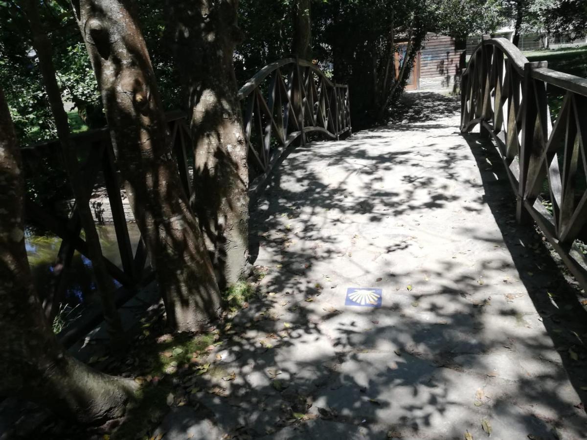 Alojamiento Camino Real Sigueiro Bagian luar foto